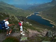 21 con vista sui Laghi Gemelli scendiamo al ...